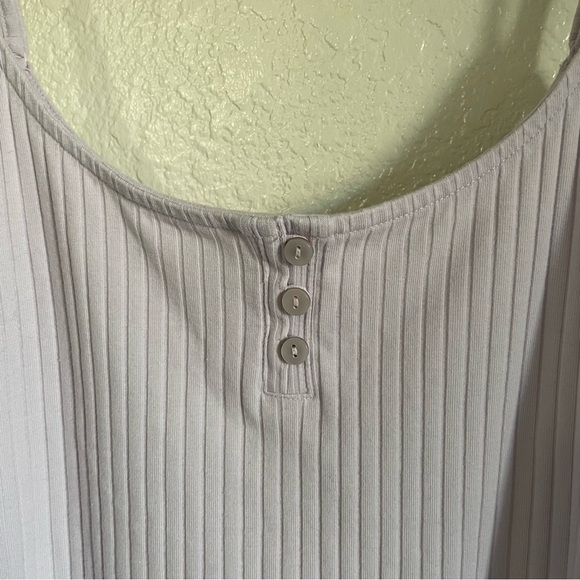 American Eagle Outfitters Light Purple Ribbed Camisole Tank Top Button Size L - Picture 2 of 7
